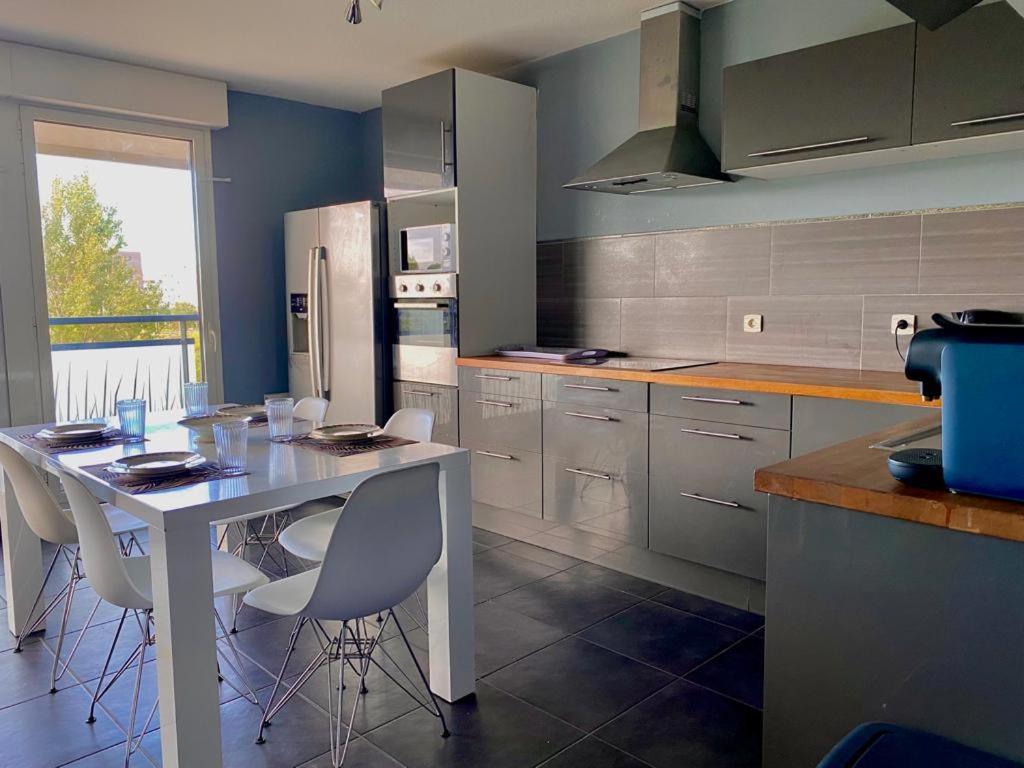 Apartment Spacieux T3 Standing Parking Prive Centre *