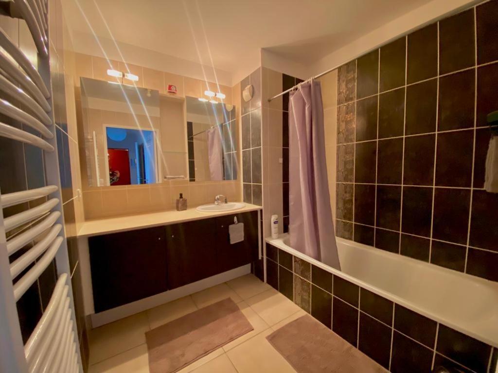 Spacieux T3 Standing Parking Prive Centre Apartment