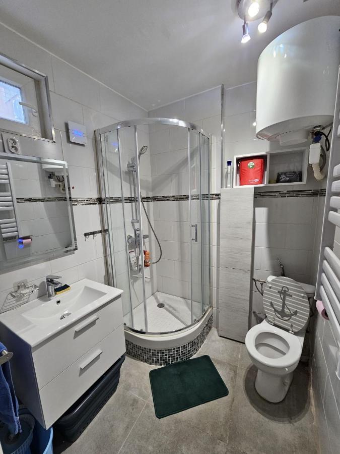 Apartment Equipe Et Chaleureux En Rez De Chaussee, Parfait Pour Explorer
