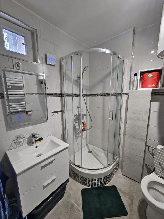 Apartment Equipe Et Chaleureux En Rez De Chaussee, Parfait Pour Explorer