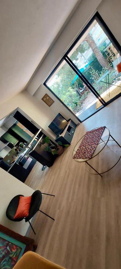 F3 Avec Jardin Et Piscine Appartement *
