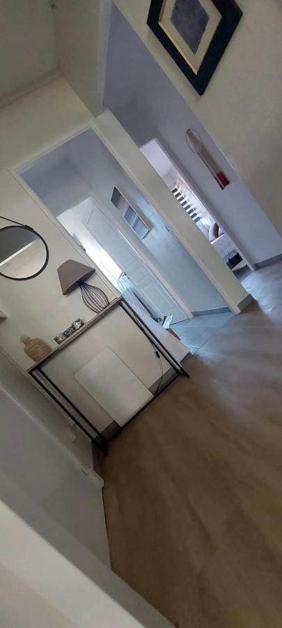F3 Avec Jardin Et Piscine Appartement *