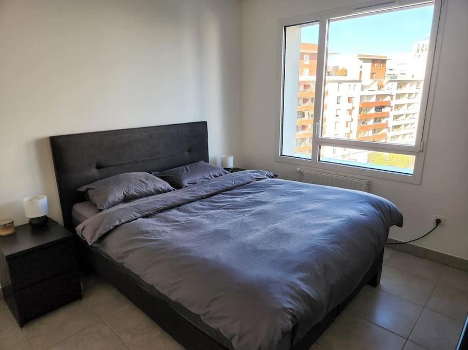 Bel Avec Terrasse Et Clim Apartment *
