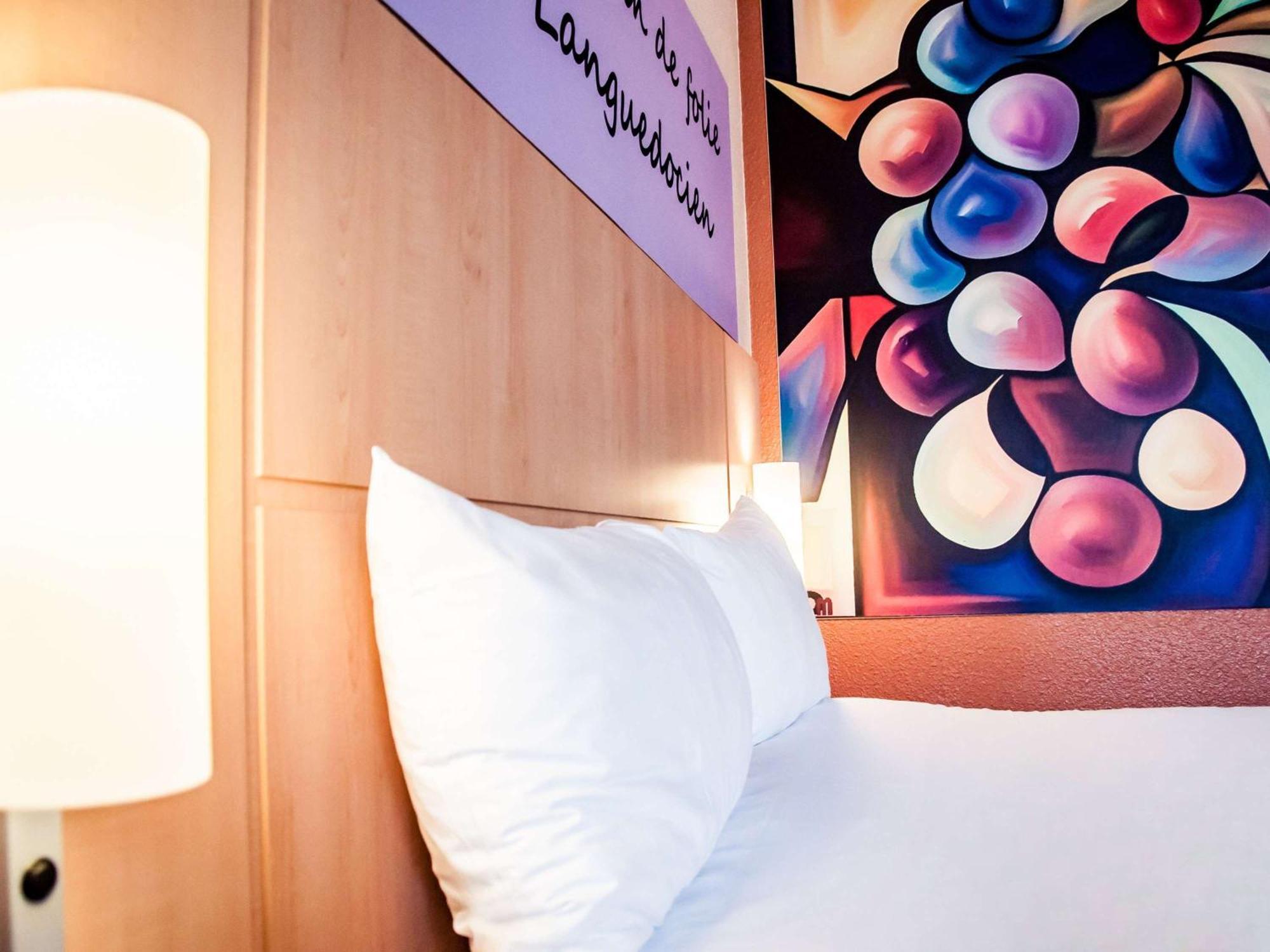 Ibis Centre Comedie Hotel