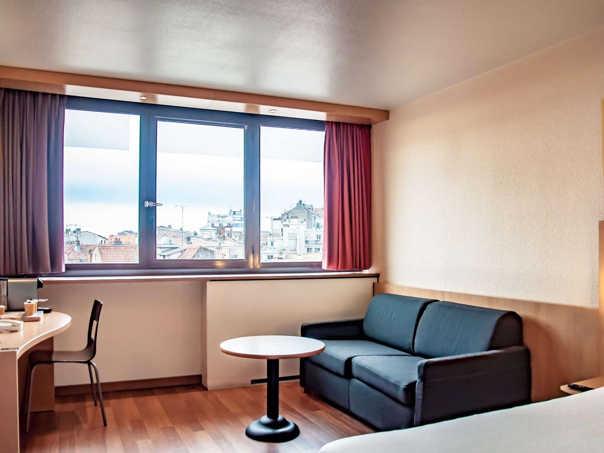 Ibis Centre Comedie 3*