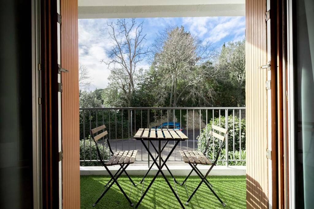 Appartement L'amarante, T1 Avec Terrasse, Beaux Arts