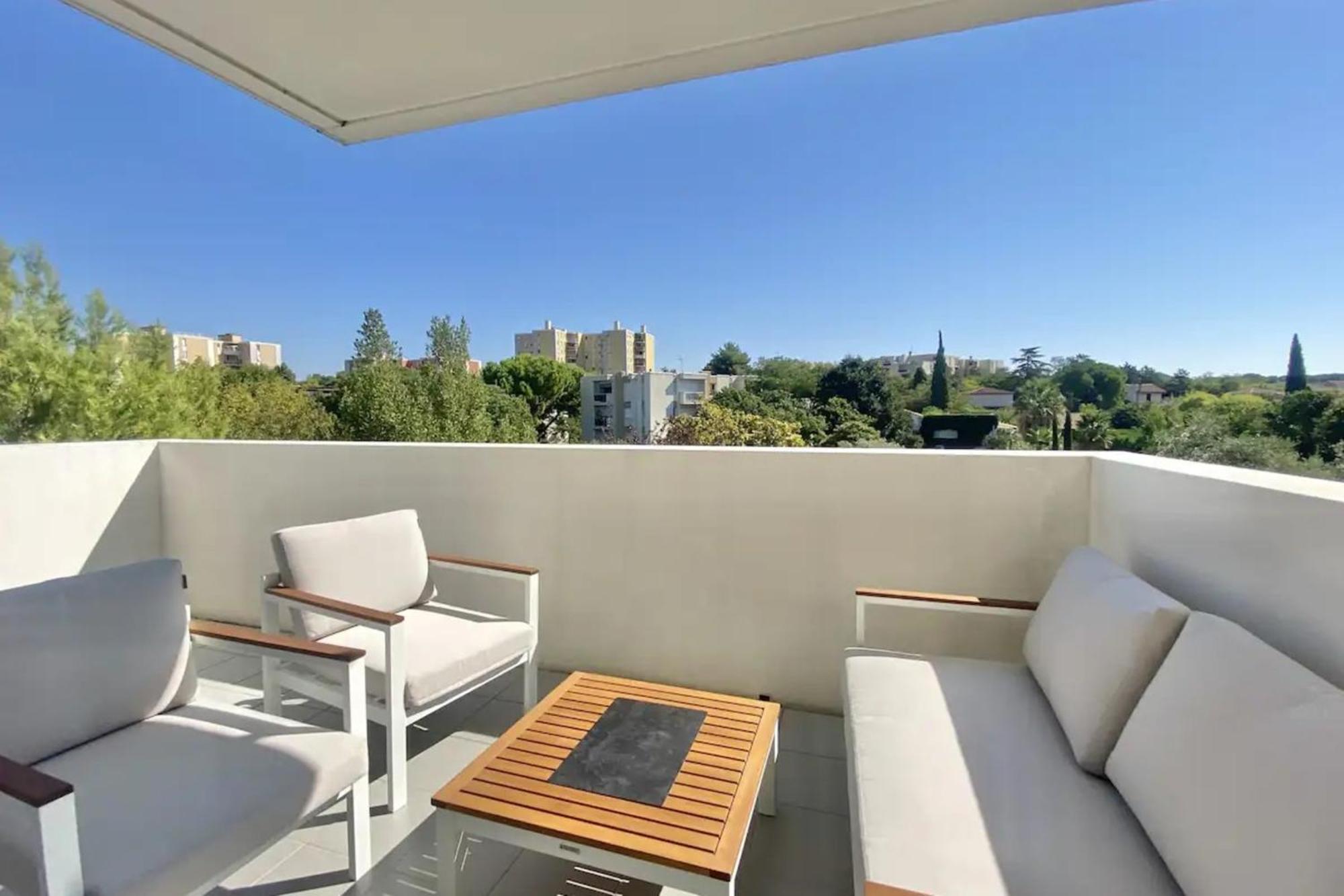 Appartement Bright With Balcony