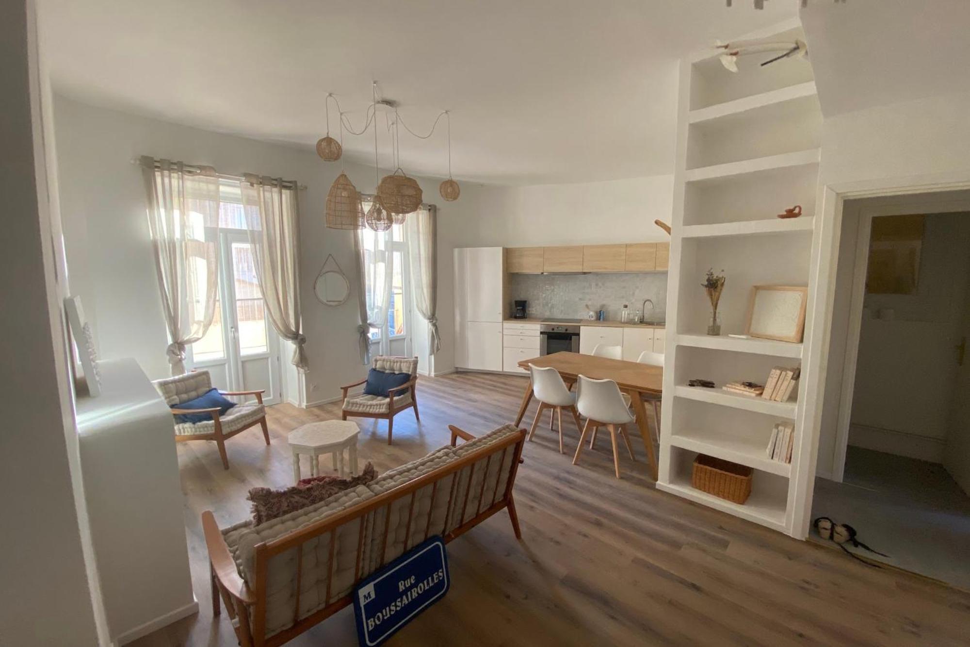 Le Boheme - Center Balcony And Air Conditioning! Ferienhaus *