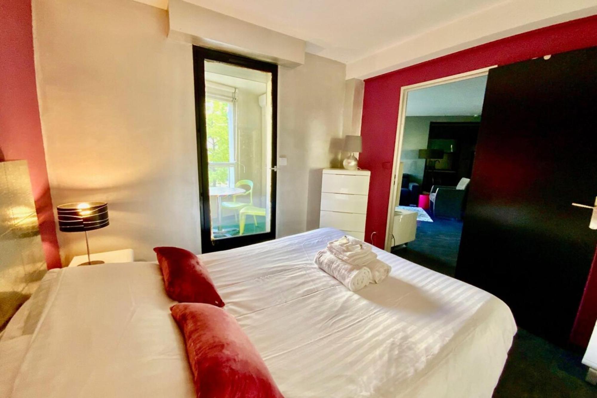 L' Antigone - Air Conditioning Wifi And Parking! Apartment