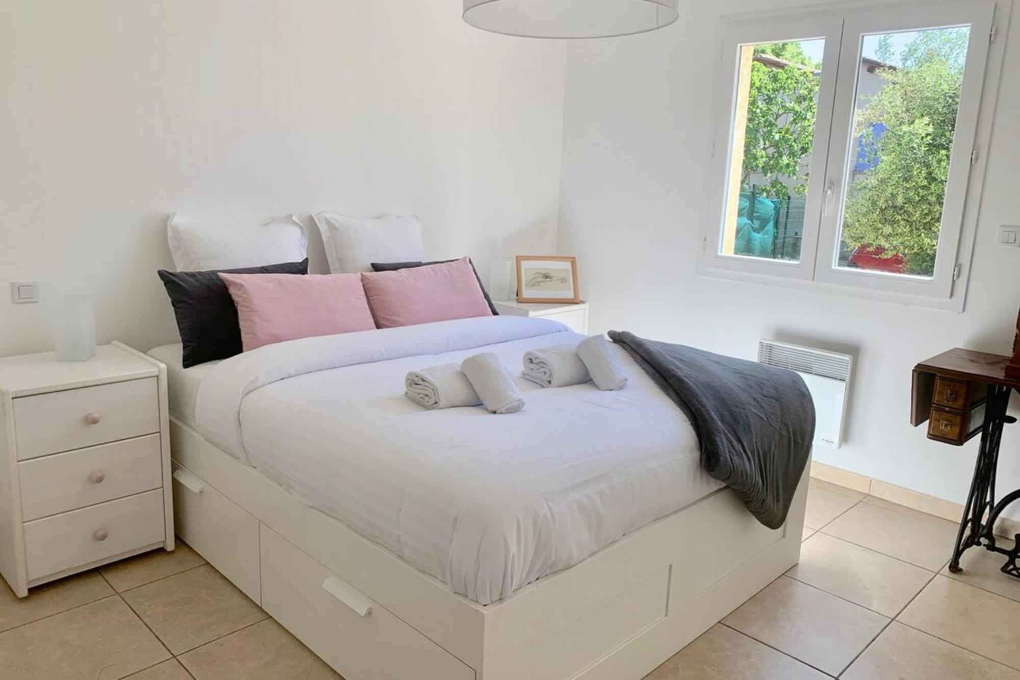 Vakantiehuis La Tranquillle - With Garden In Montpellier! *