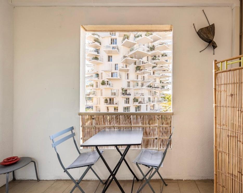 Face A L'arbre Blanc, Neuf Clim Parking Apartment *