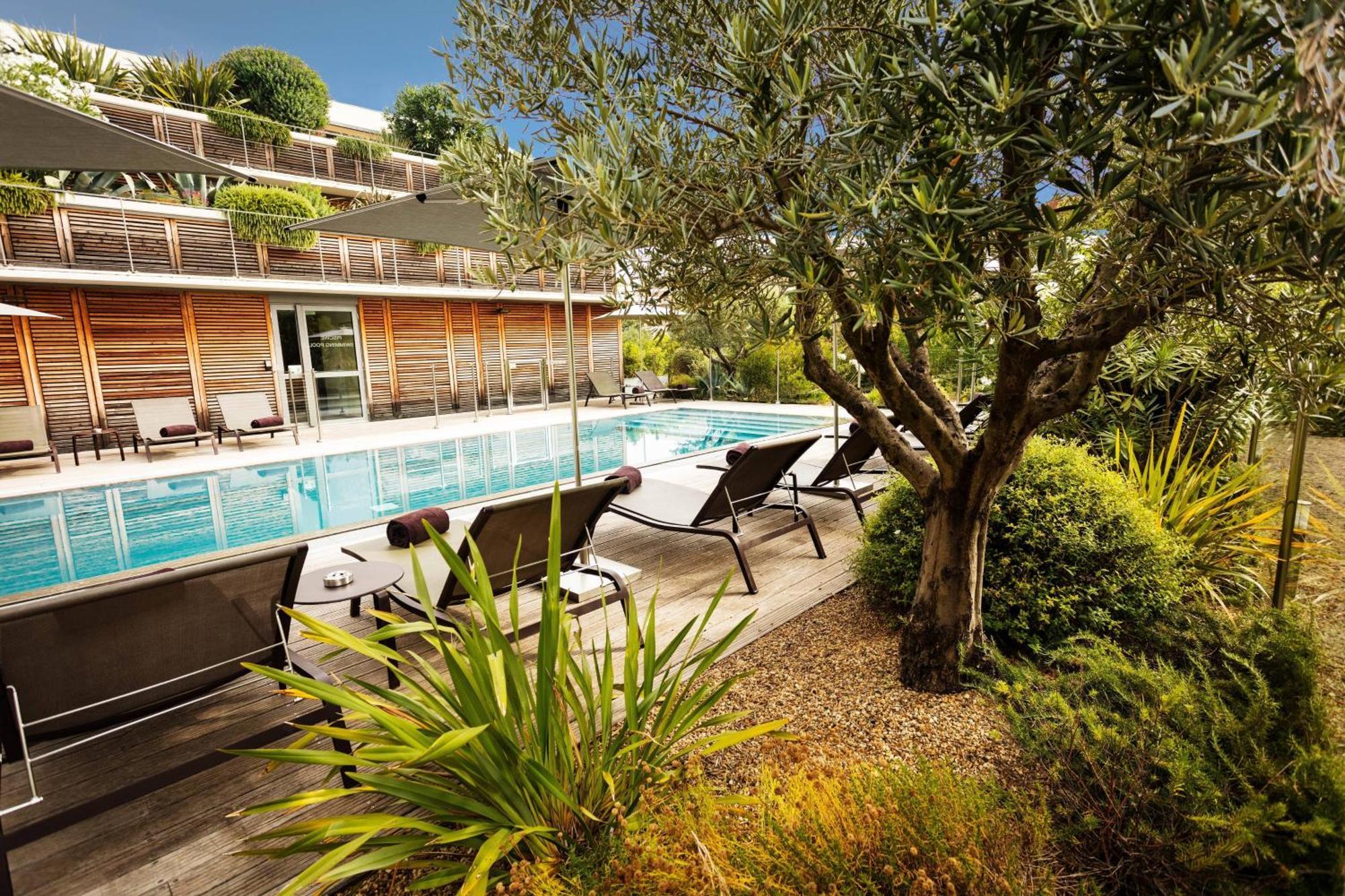 Courtyard By Marriott 4*