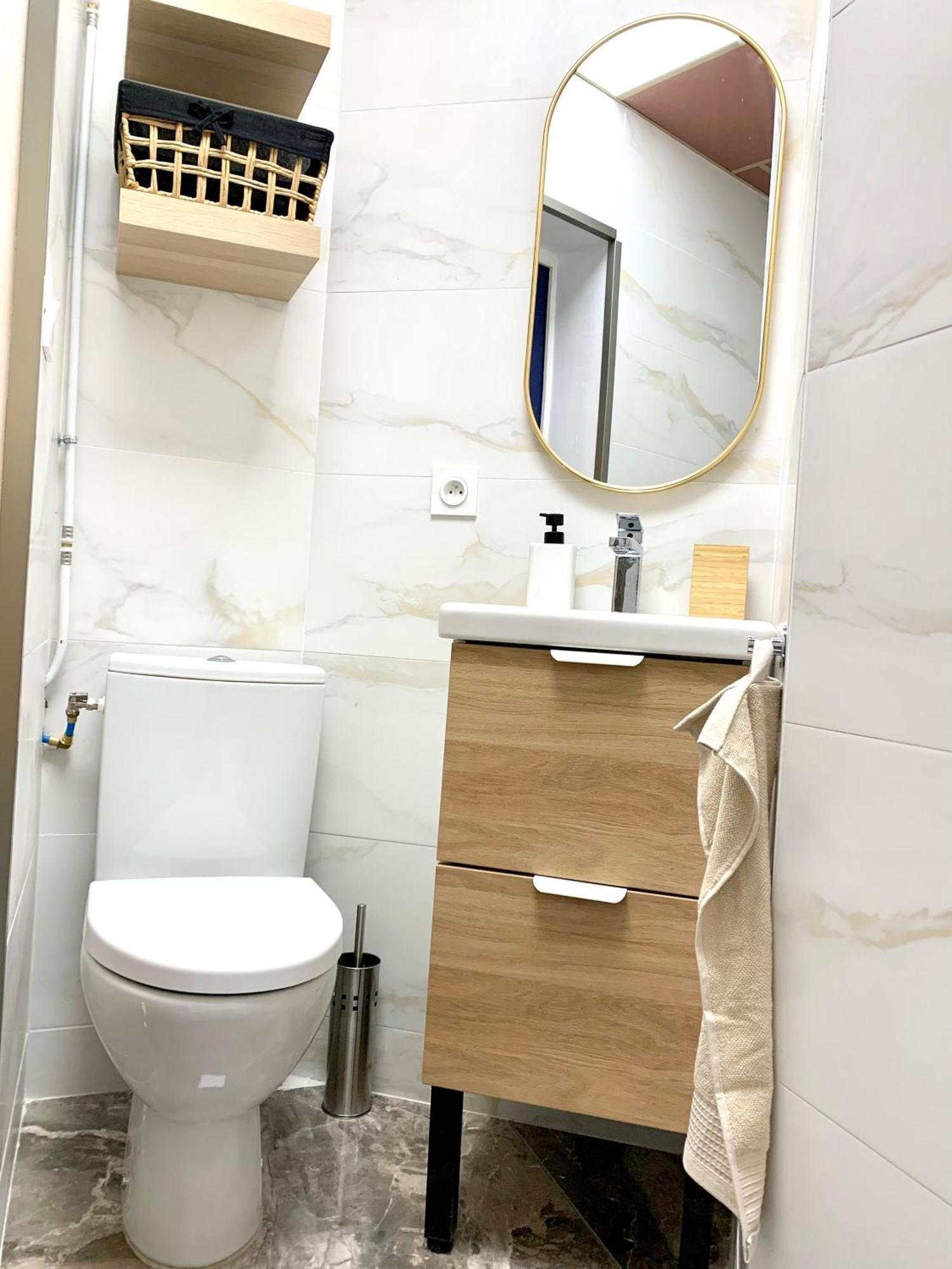 Apartment Charmant, Proche Gare Et Centre Historique - Climatisation Et Wifi *
