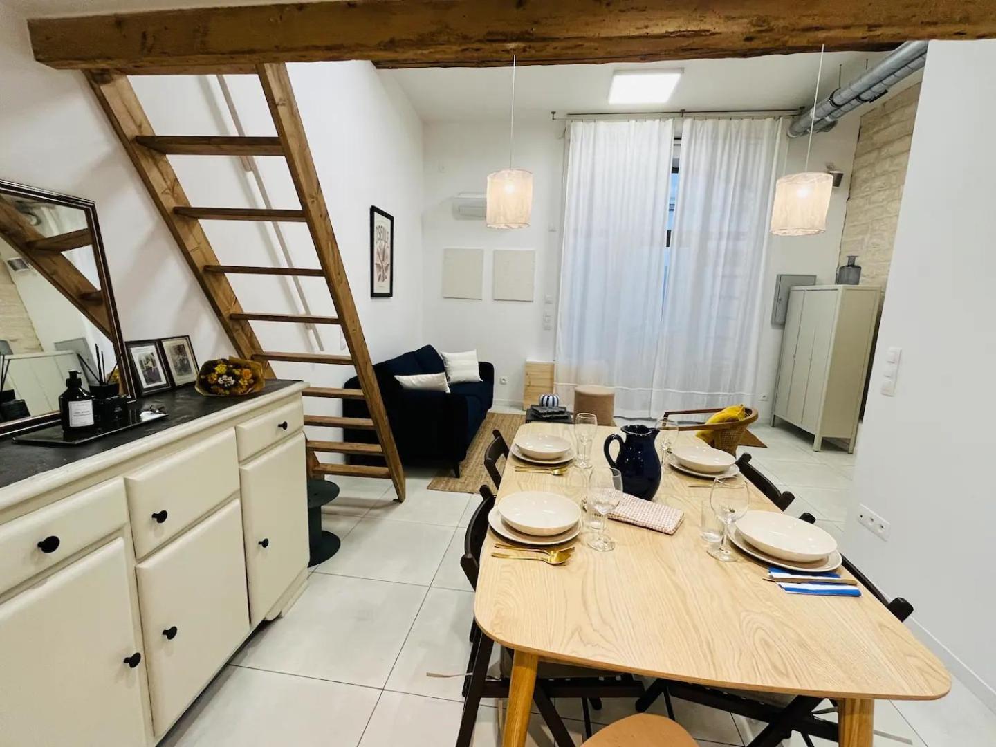 Le Chaptal • Beau T2 • Clim • Centre Gare St Roch *