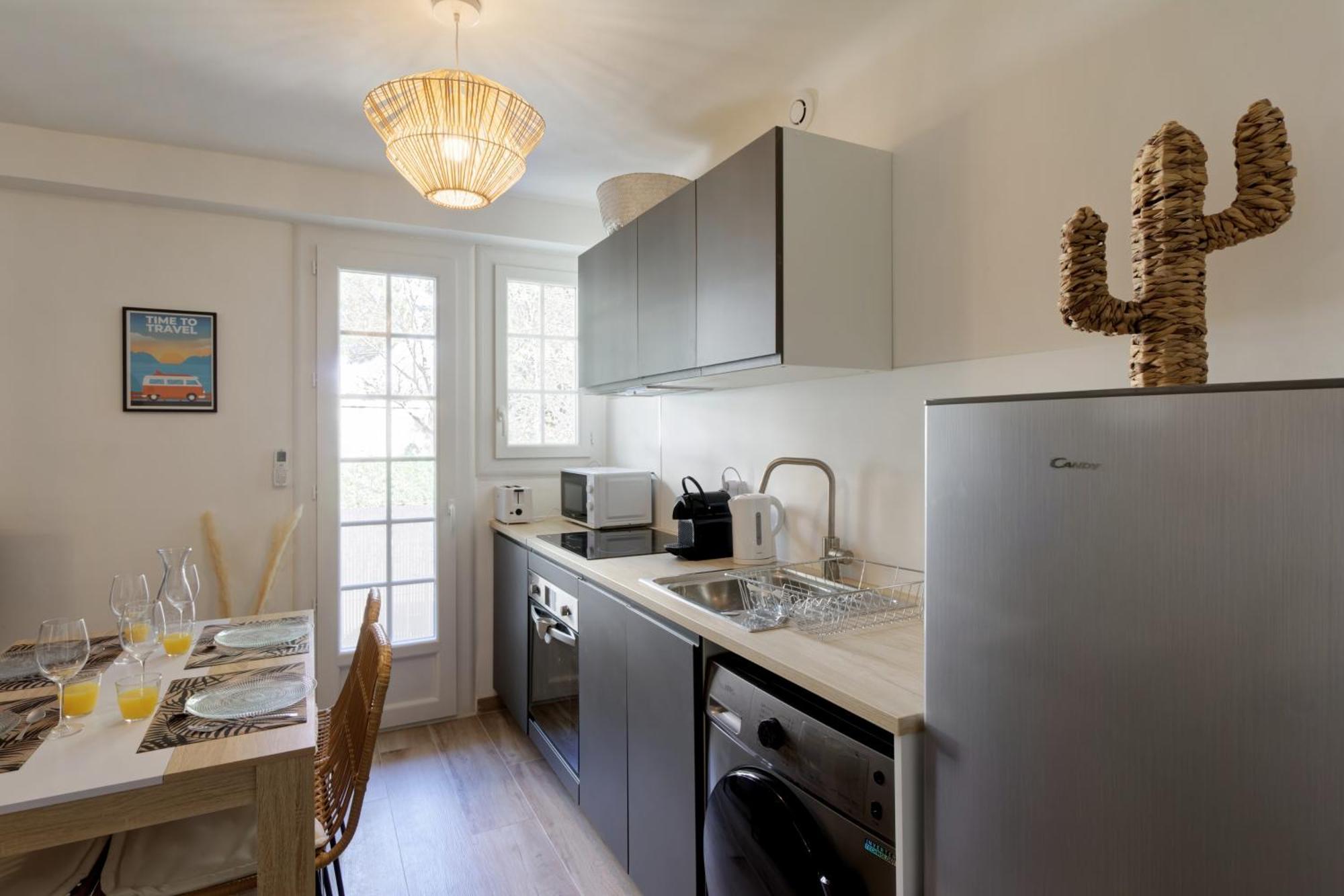 016- T2 Tropisme, 1 Chambre,clim,wifi,parking