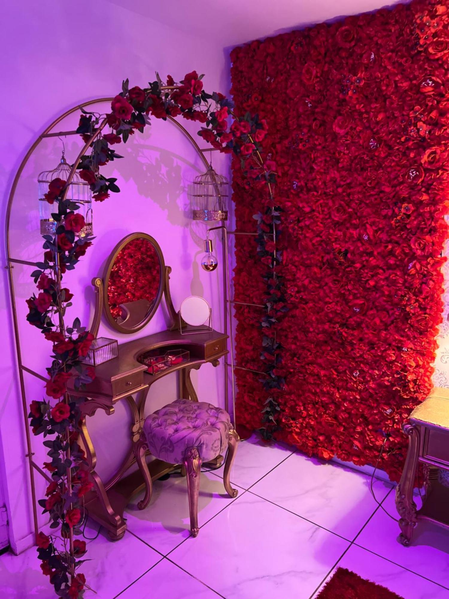 Romantique Avec Jaccuzy A La Gare De