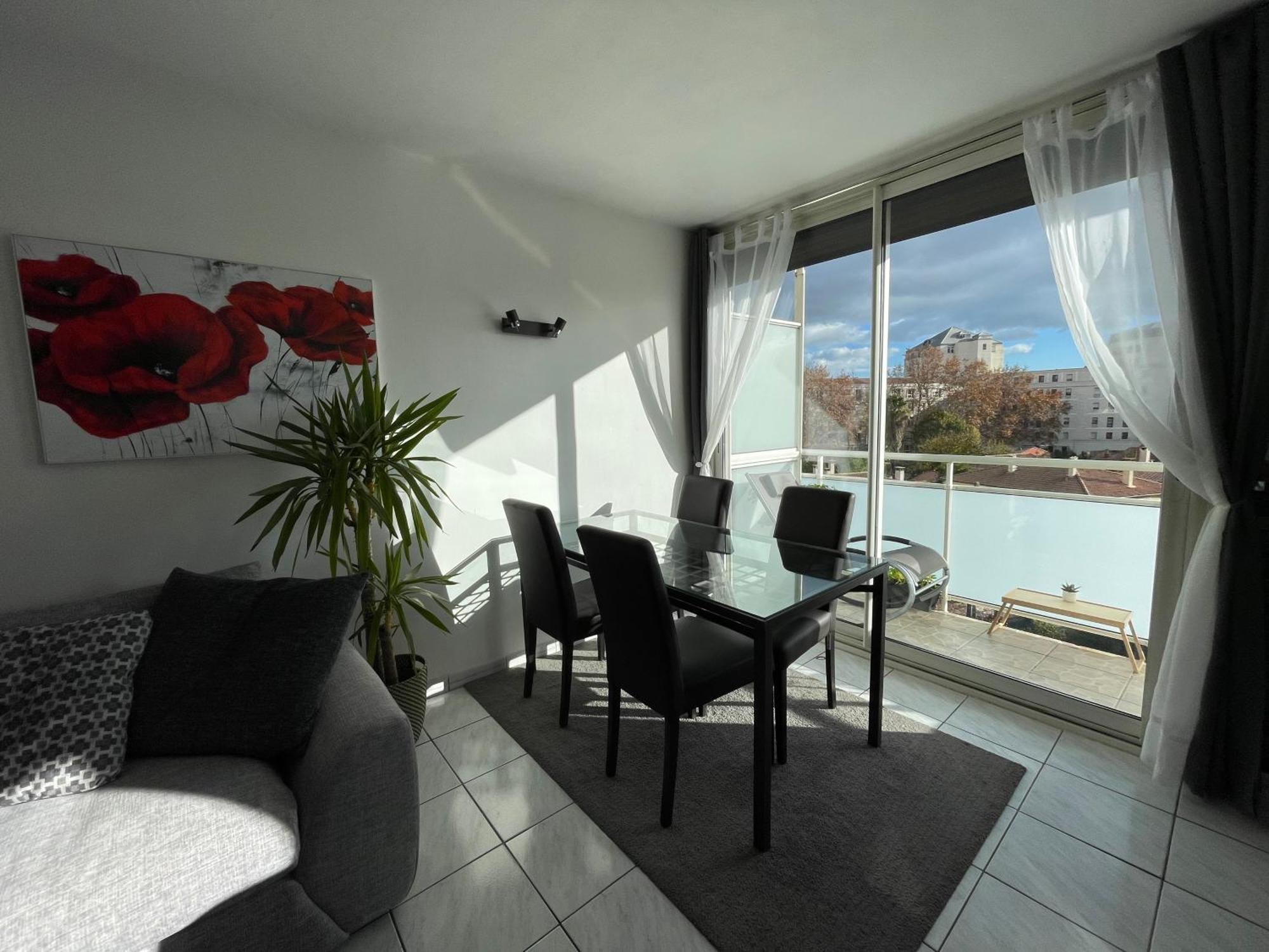 Vintage Port Marianne Montpellier Apartment