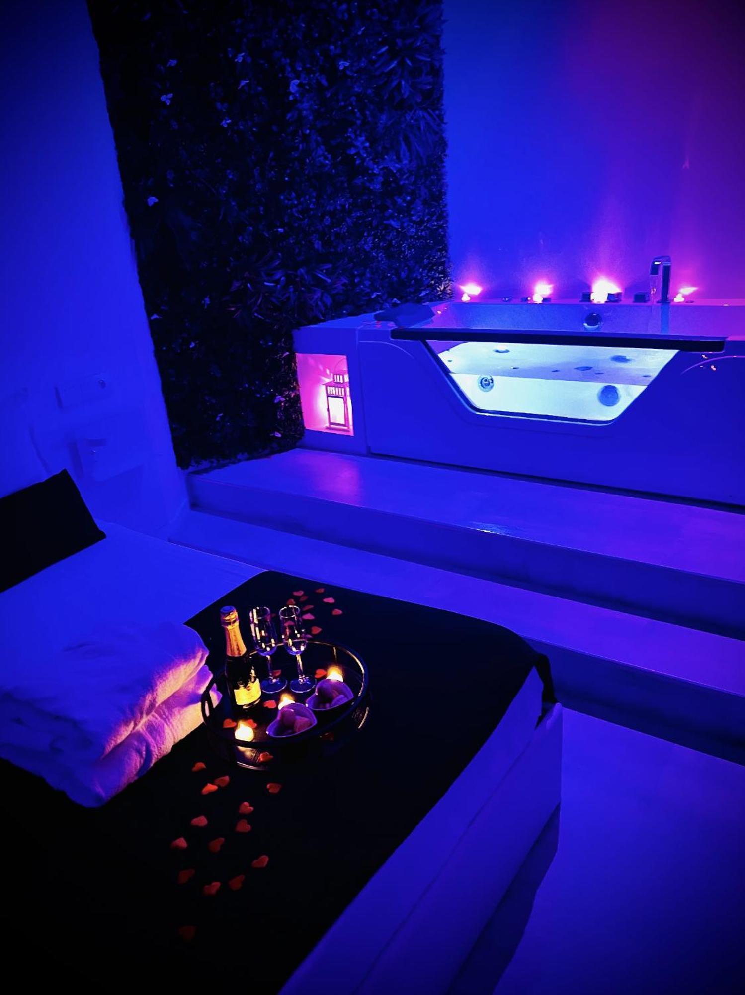 In The Avec Jacuzzi Privatif - Hyper Centre Apartamento Montpellier