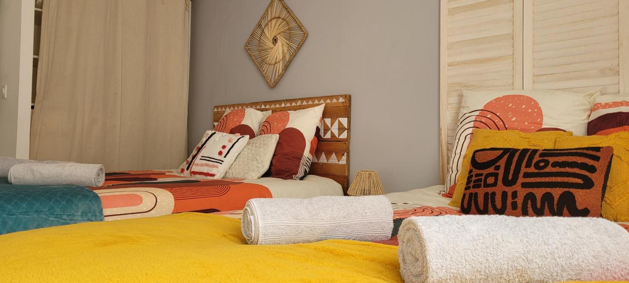 Apartment Amja Proche Clinique Saint-roch 3 3 Salles De Bain Parking Gratuit Ideal Famille Groupe Coworking 10 Min Centre 10 Min 5 Min Sortie Autoroute *