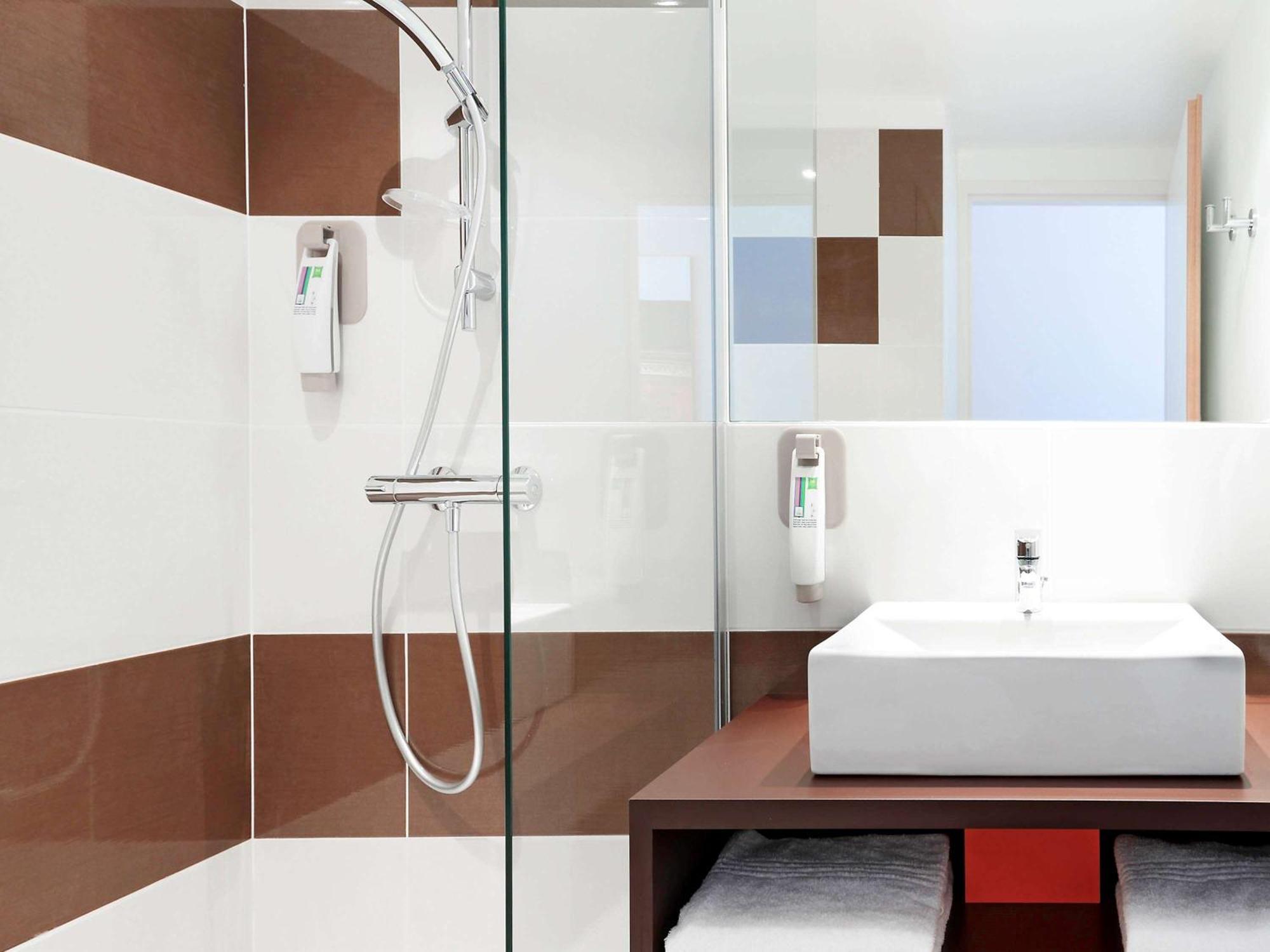Ibis Styles Centre Comedie Hotel