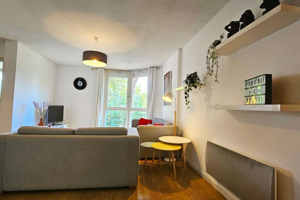 Ovalie ! Grand Appart. 6 Couchages Avec Parking * Montpellier