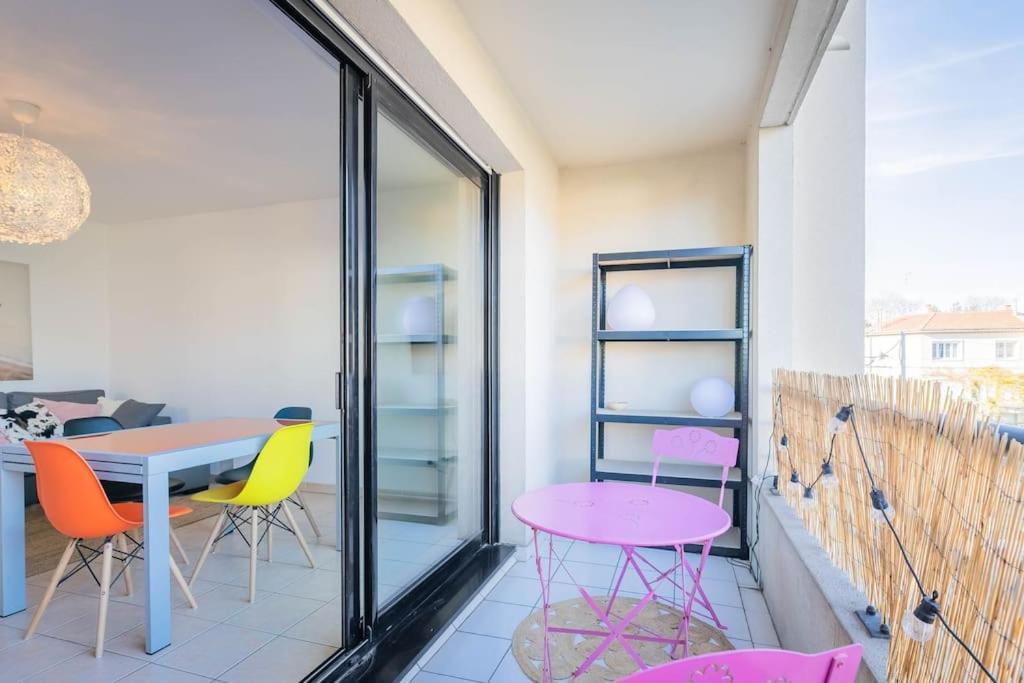 Le St Charles, T2, Terrasse, Centre Apartment *