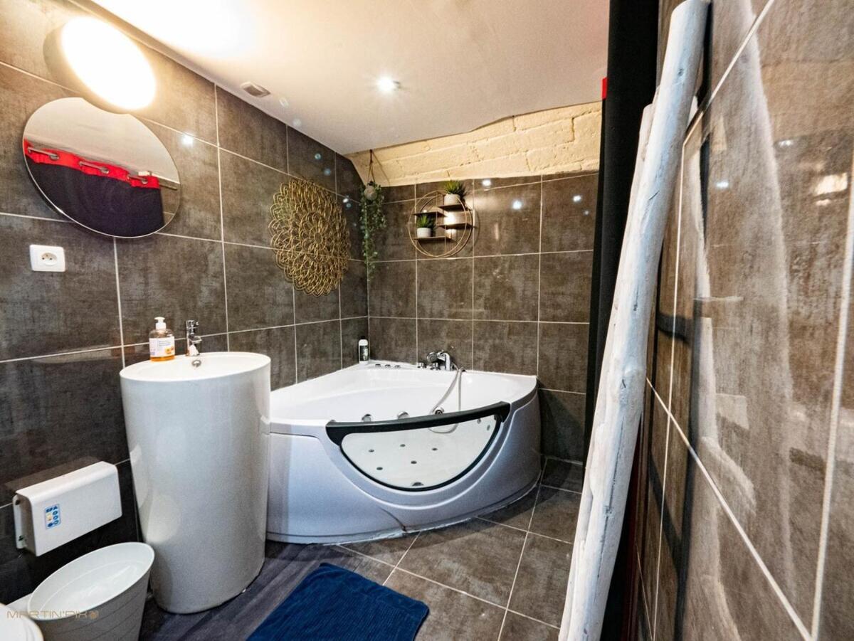 De Charme - Videoprojecteur Et Spa En Centre Apartment *