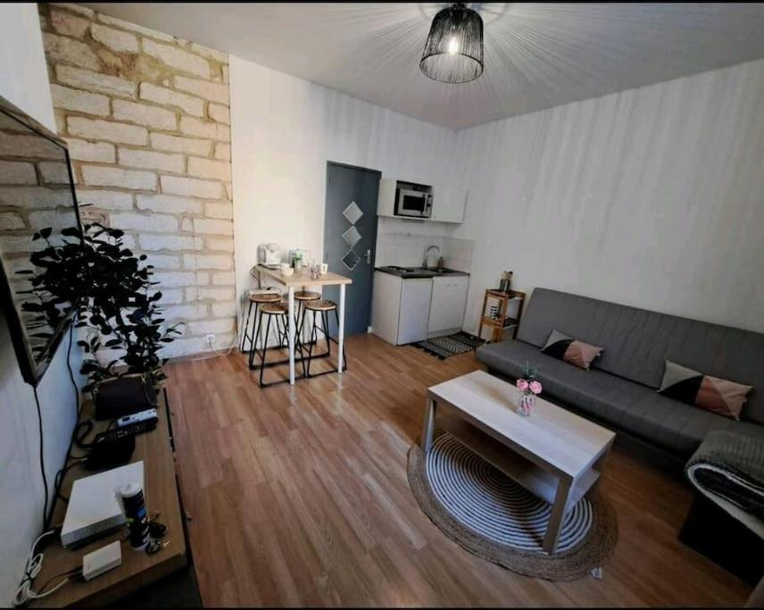 Logement Cosy Pour 4, Wifi, Centre Montpellier
