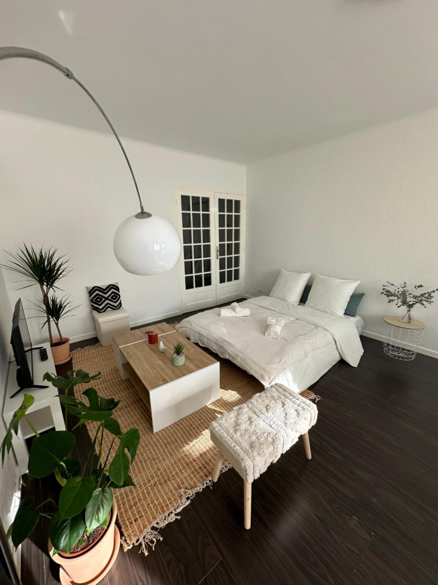 Apartment T2 60m2, Centre Ville, Parking Gratuit, Terrasse, Proche Tram, A Seulement 15mn Des Plages *