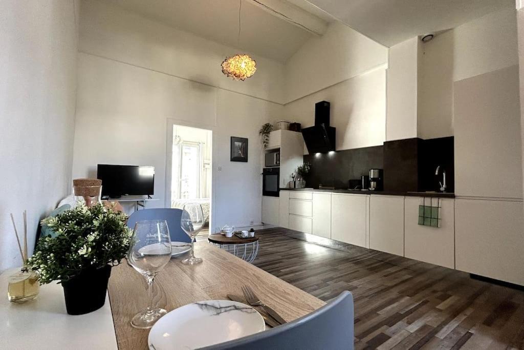 Appartement 035- Faubourg Mediterranee, Gare, 1