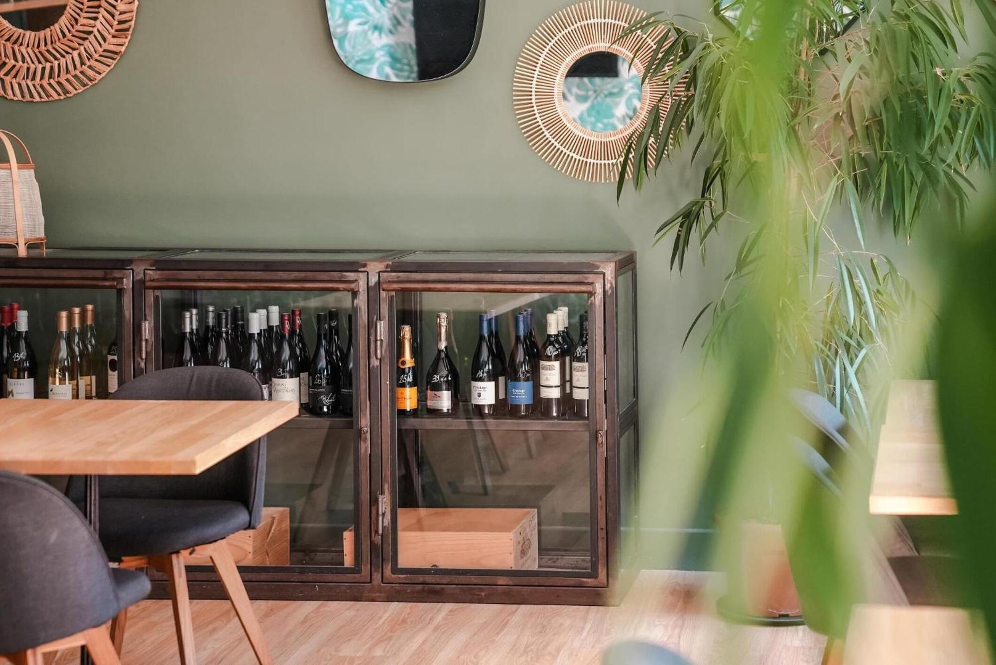 Couette-café Le Sens Six