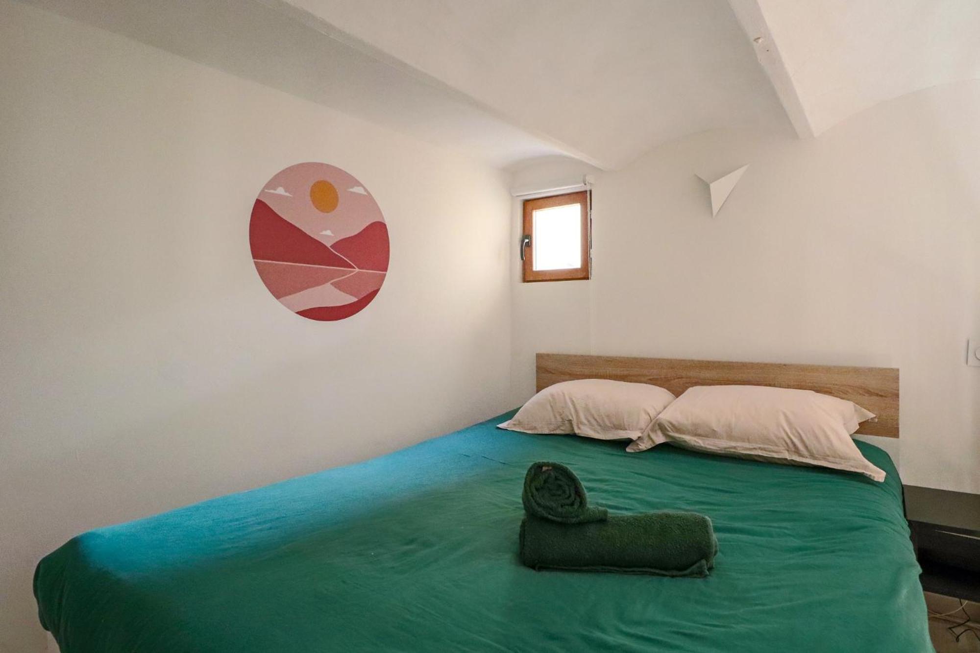 Climatise Mezzanine Avec Parking *