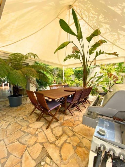 Splendide 4 Piscine Classee 4 Etoiles * Montpellier