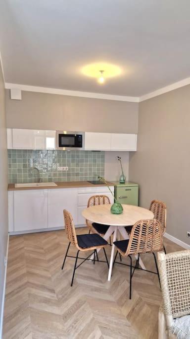 Apartment Spacieux T2 Neuf Climatise - Centre Montpellier