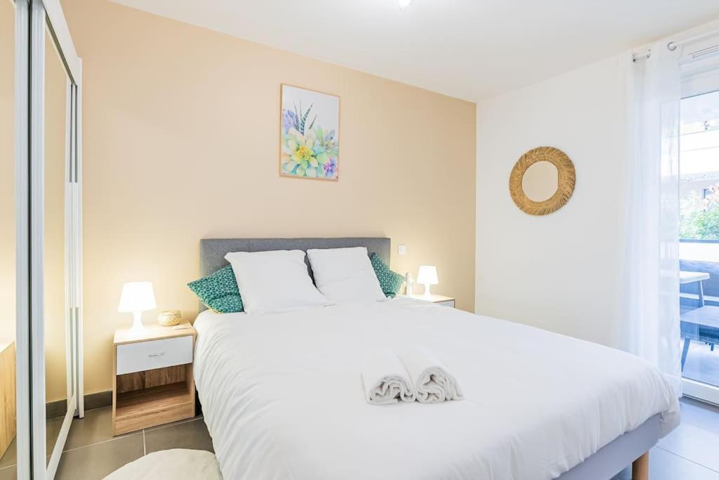 Apartment Le Barcelone, Beau T2, Clim, Terrasse,centre