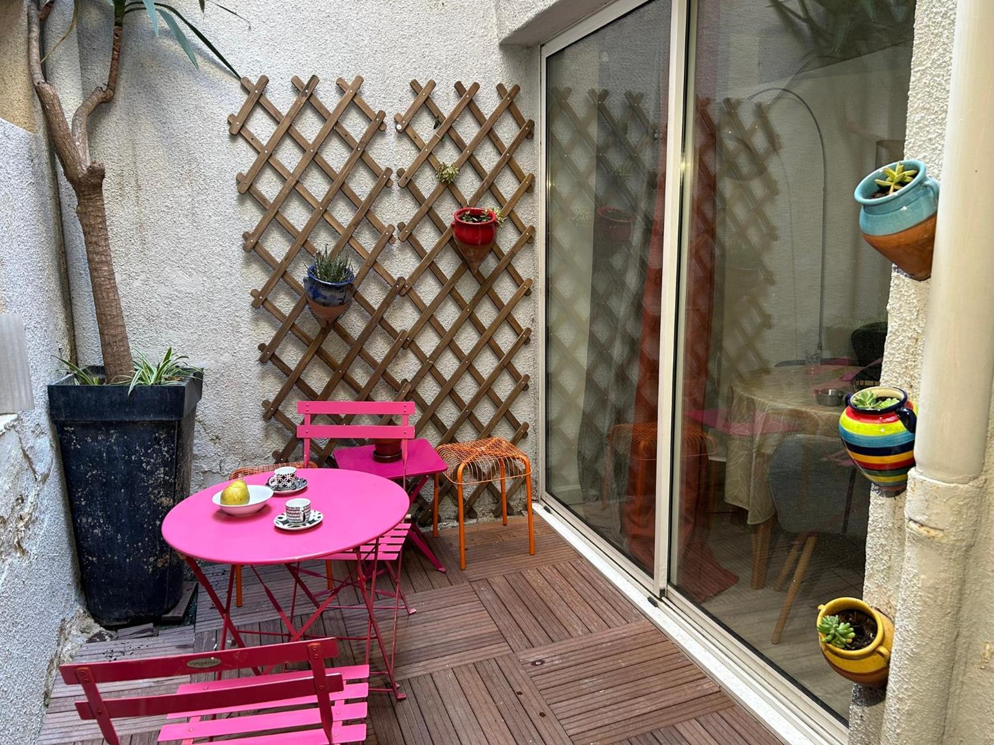 Le Patio De *