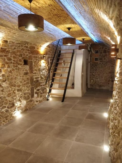 Sleep-in-montpellier, Gaya, 6 Pers, Ecusson * Montpellier