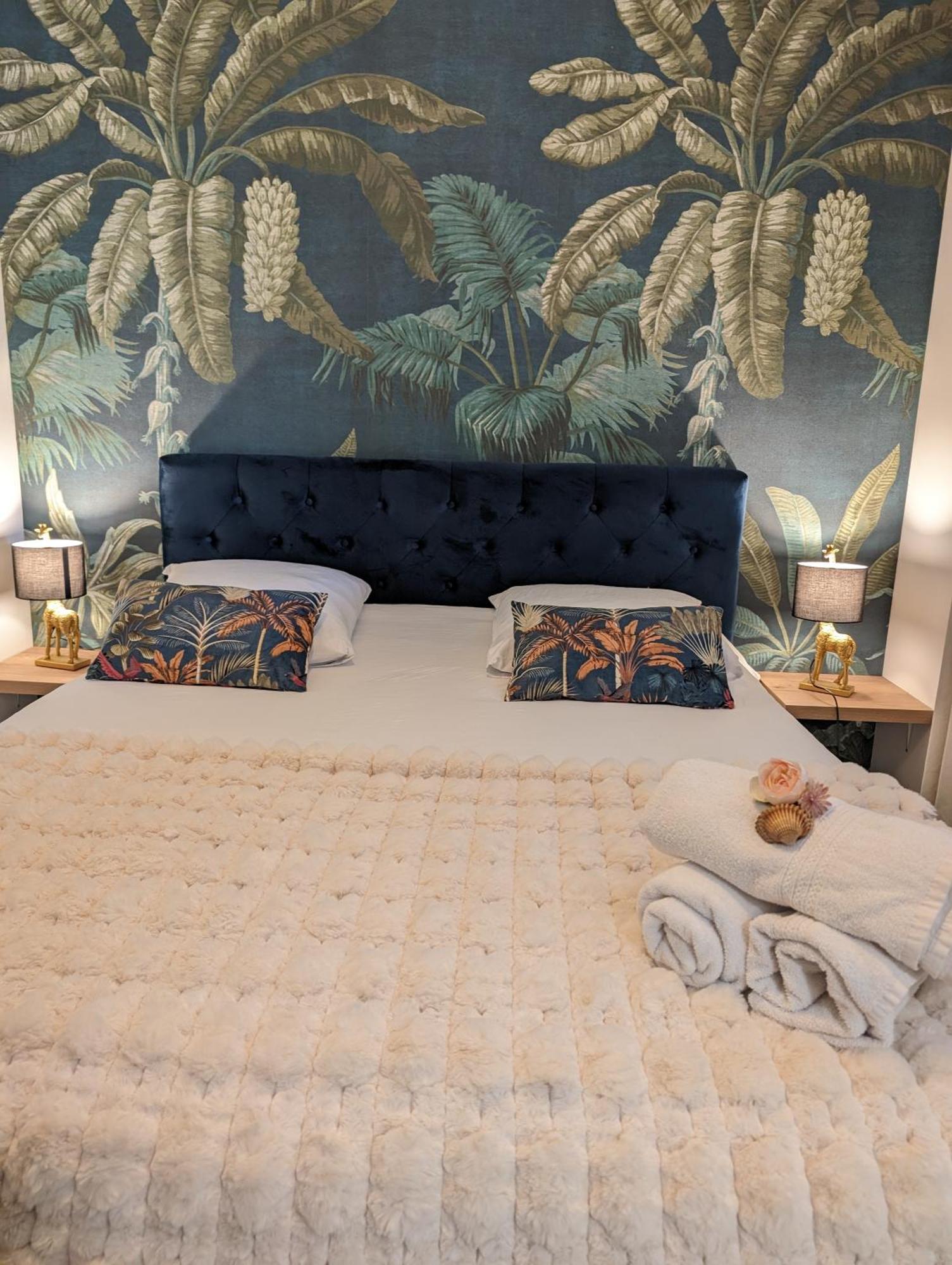 Appartement Cosy Au Calme A Cote Du Zoo Avec Balcon Et Parking Securise