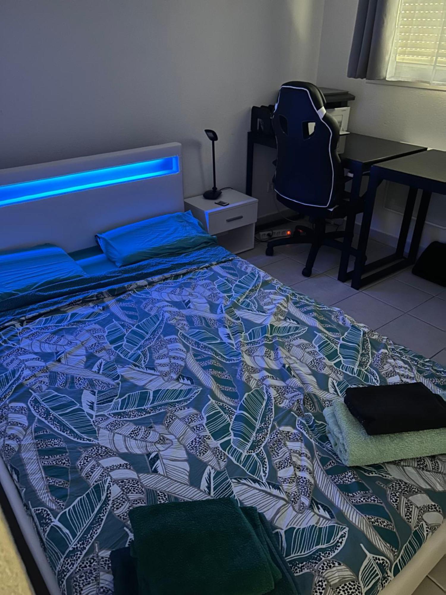 Appt 2 Et 10 Minutes Des Plages Homestay