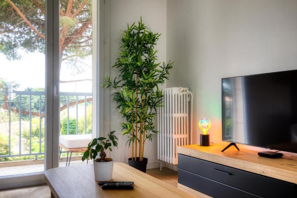 Elegant T5 Avec Clim & Terrasse * Montpellier