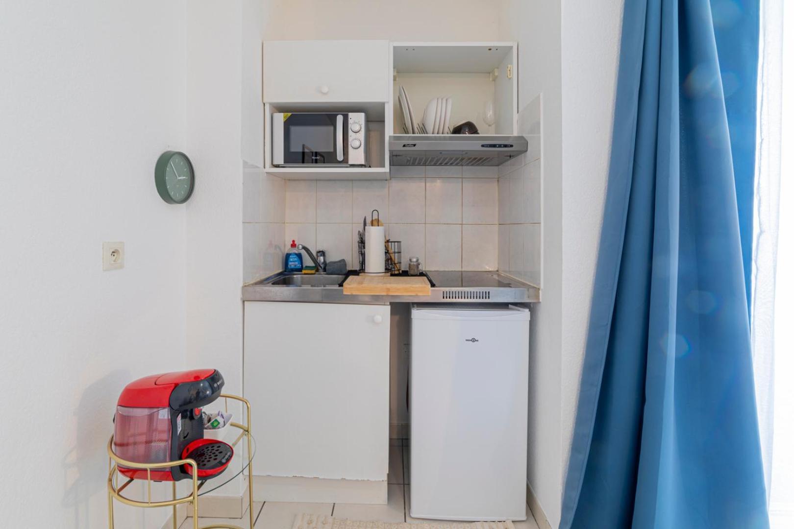 Adorable Studio - Netflix - Parking - Tramway - Proche Hopitaux *