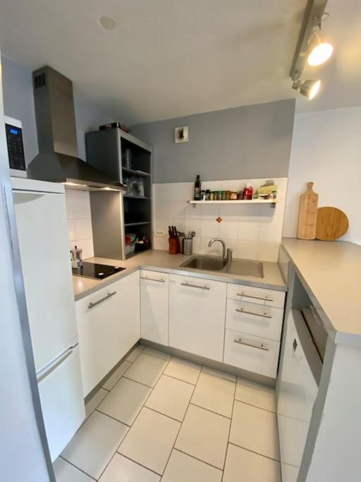 Appartement T2 Hyper Centre Renove + Parking, Proche Comedie