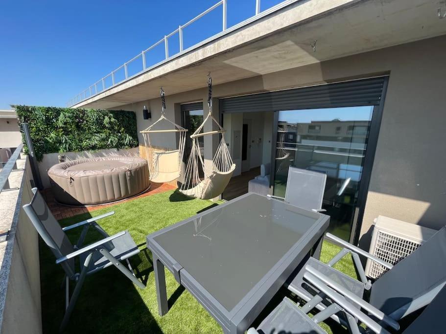 Superbe Avec Jacuzzi A Pres D Arene Apartment *