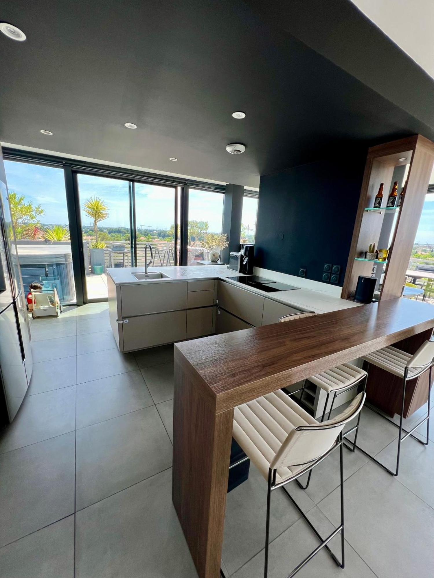 Luxueux Et Unique Penthouse En Rooftop A *