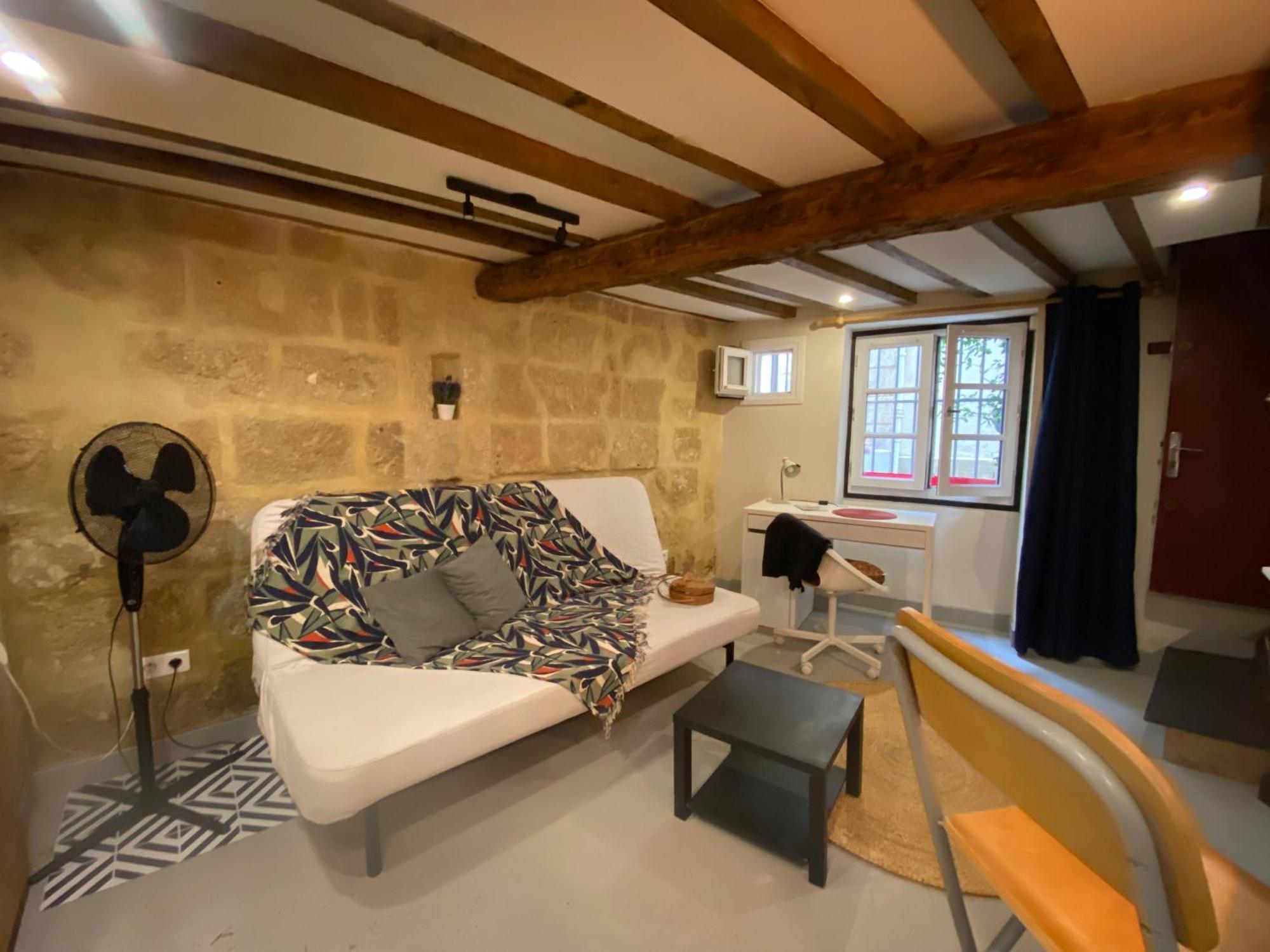 Charmant Studio Ecusson Centre Historique Apartamento