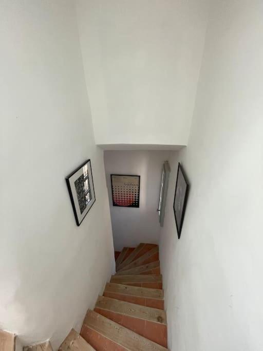 Apartment Ecusson - Duplex Lumineux Et Climatise Dans Particulier