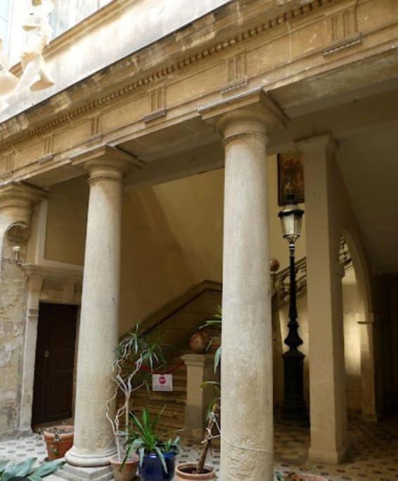 Apartamento Ecusson - Duplex Lumineux Et Climatise Dans Particulier