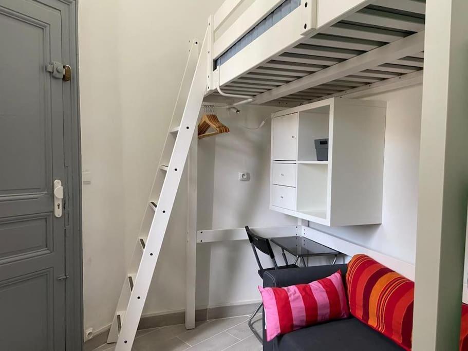 Petit Renove A La Place Comedie Apartment Montpellier