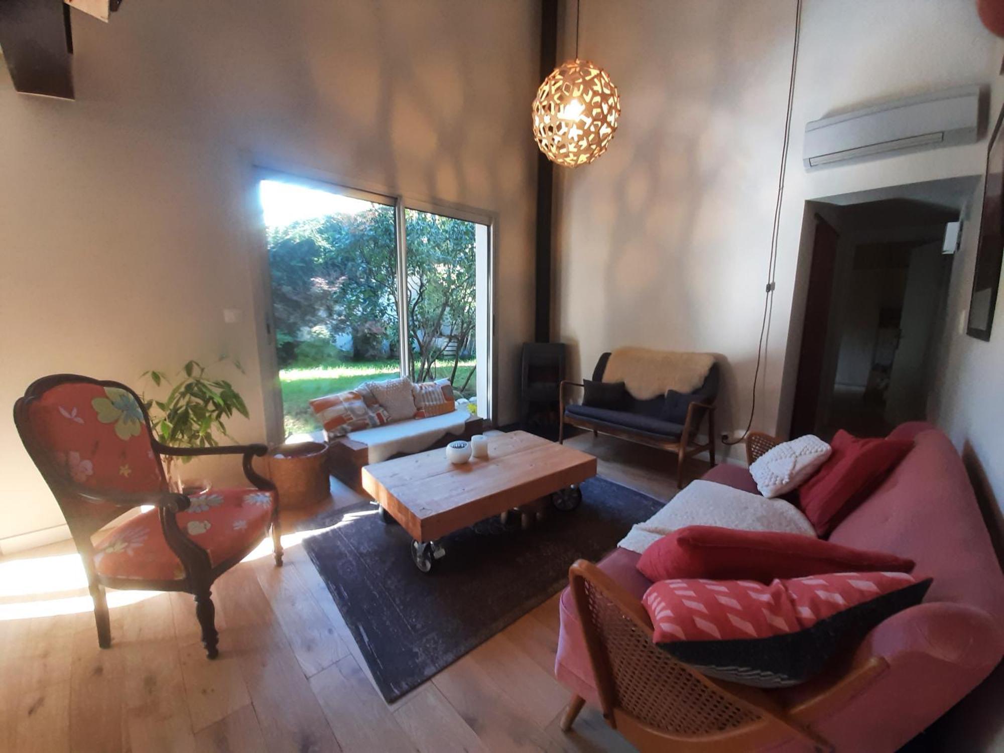 Villa Maison Avec Jardin A Proximite Du Centre Et Des Plages, *