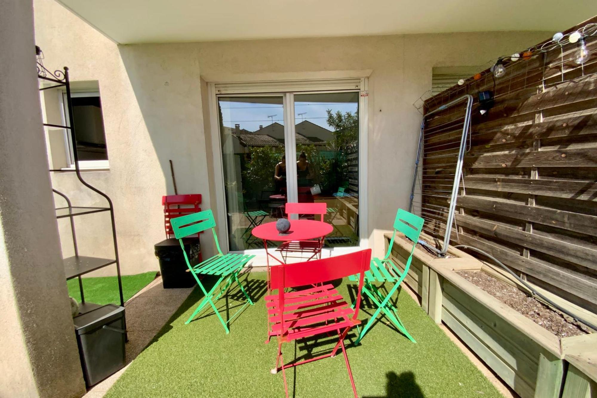 The Bounin - - Parking And Swimming Pool! Ferienhaus *